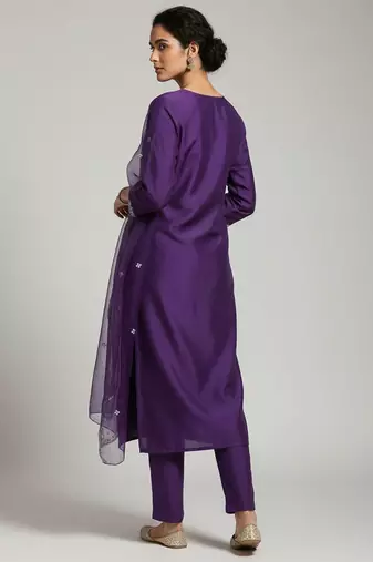 Women Ethnic Motifs Embroidered Regular Thread Work Kurta with Trousers & With Dupatta