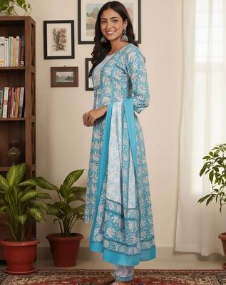 Floral Printed Round Neck Straight Kurta With Patiala & Dupatta 5