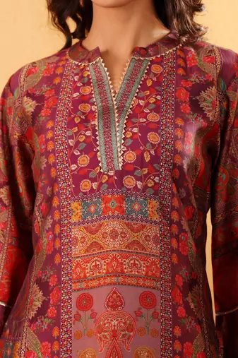 Ethnic Motifs Printed Mandarin Collar Gotta Patti Chanderi Silk Kurta & Trousers