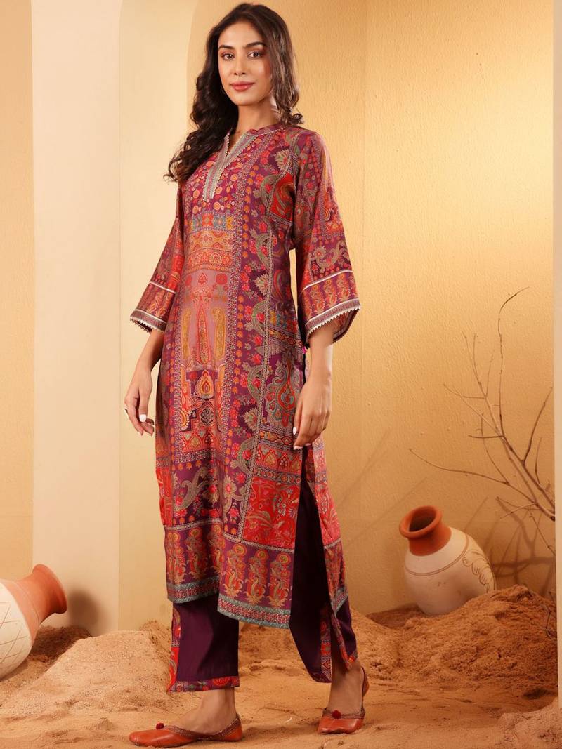 Ethnic Motifs Printed Mandarin Collar Gotta Patti Chanderi Silk Kurta & Trousers