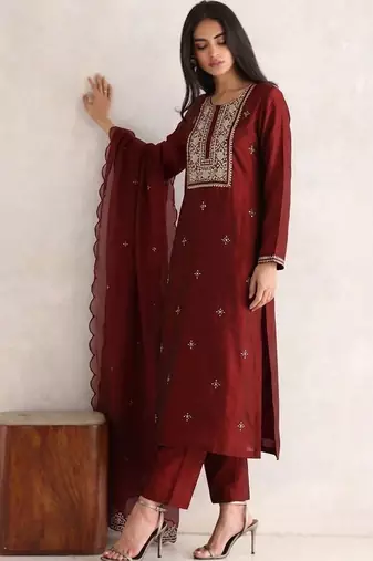 Women Embroidered Regular Kurta with Trousers & With Dupatta