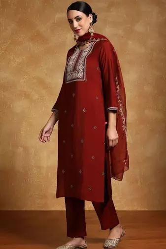 Women Embroidered Regular Kurta with Trousers & With Dupatta