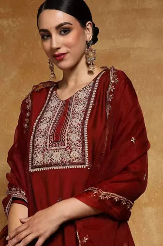 Women Embroidered Regular Kurta with Trousers & With Dupatta