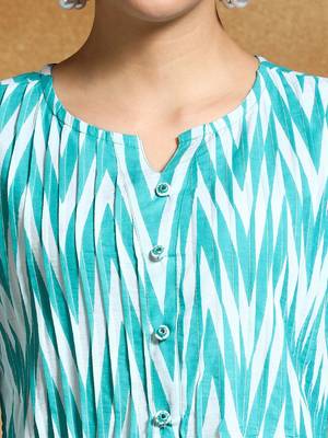 Women Striped Cotton Kurta with Trouser 3