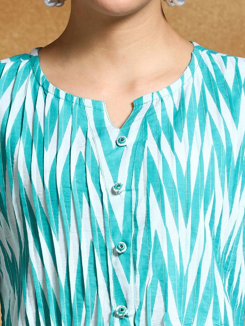 Women Striped Cotton Kurta with Trouser