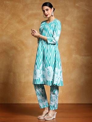 Women Striped Cotton Kurta with Trouser 5