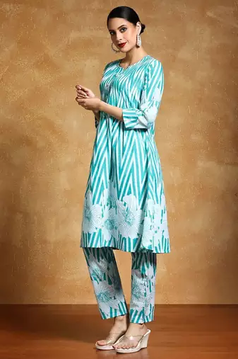 Women Striped Cotton Kurta with Trouser