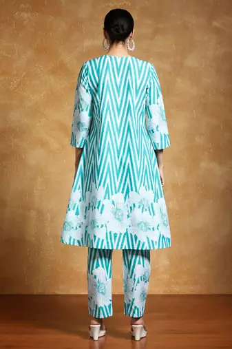 Women Striped Cotton Kurta with Trouser