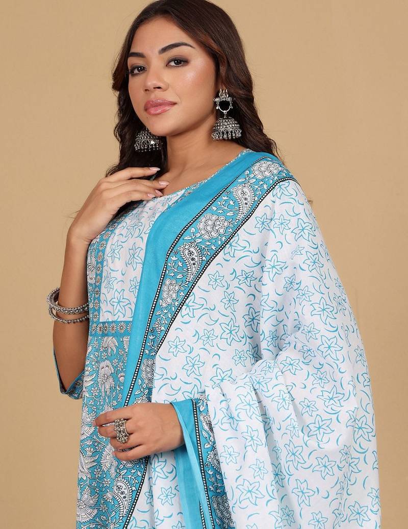 Floral Printed Straight Kurta With Salwar & Dupatta