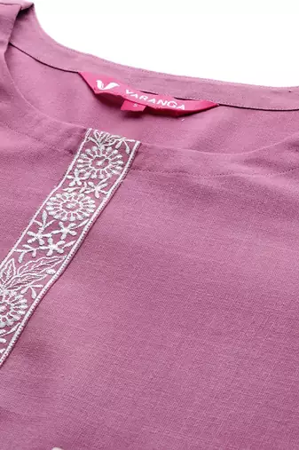 Women Floral Yoke Design Regular Thread Work Kurta with Trousers & With Dupatta