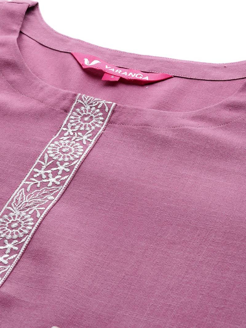 Women Floral Yoke Design Regular Thread Work Kurta with Trousers & With Dupatta