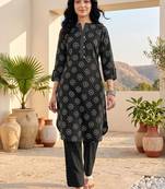 Women Ethnic Motifs Printed Regular Kurta with Trousers