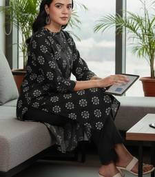Women Ethnic Motifs Printed Regular Kurta with Trousers