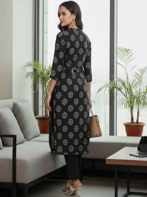 Women Ethnic Motifs Printed Regular Kurta with Trousers 3