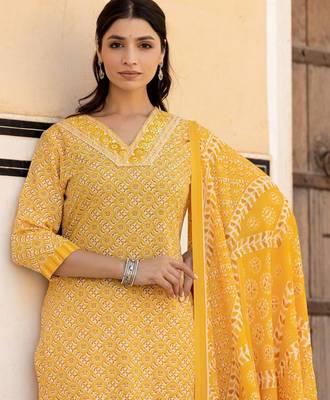 Ethnic Motifs Printed Regular Mirror Work Kurta with Trouser & Dupatta 2