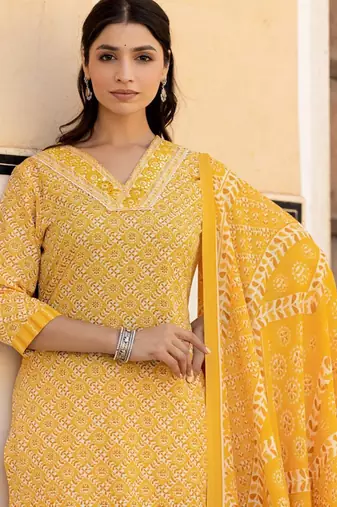 Ethnic Motifs Printed Regular Mirror Work Kurta with Trouser & Dupatta