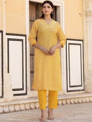 Ethnic Motifs Printed Regular Mirror Work Kurta with Trouser & Dupatta 5