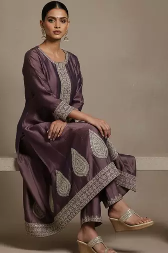 Women Ethnic Motifs Embroidered Regular Thread Work Kurta with Trousers & With Dupatta