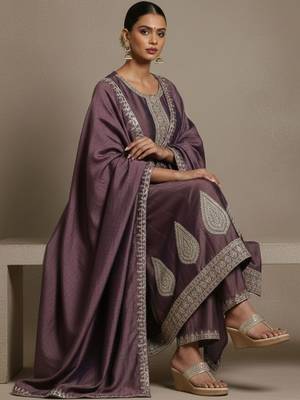 Women Ethnic Motifs Embroidered Regular Thread Work Kurta with Trousers & With Dupatta 5
