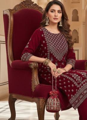 Women Ethnic Motifs Printed Regular Thread Work Velvet Kurta with Trousers 7