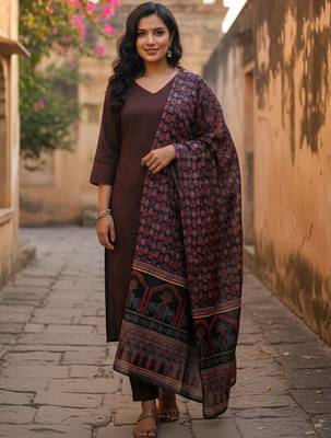 Women Ethnic Motifs Regular Kurta with Trousers & With Dupatta 5