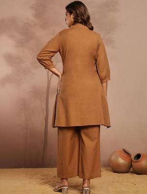 Women Embroidered Regular Thread Work Kurta with Palazzos 4