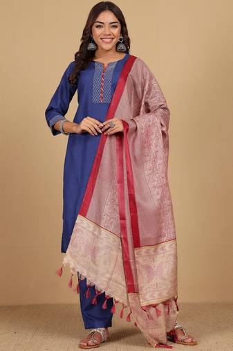 Thread Work Notch Neck Straight Kurta With Trousers And Dupatta