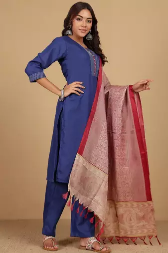 Thread Work Notch Neck Straight Kurta With Trousers And Dupatta