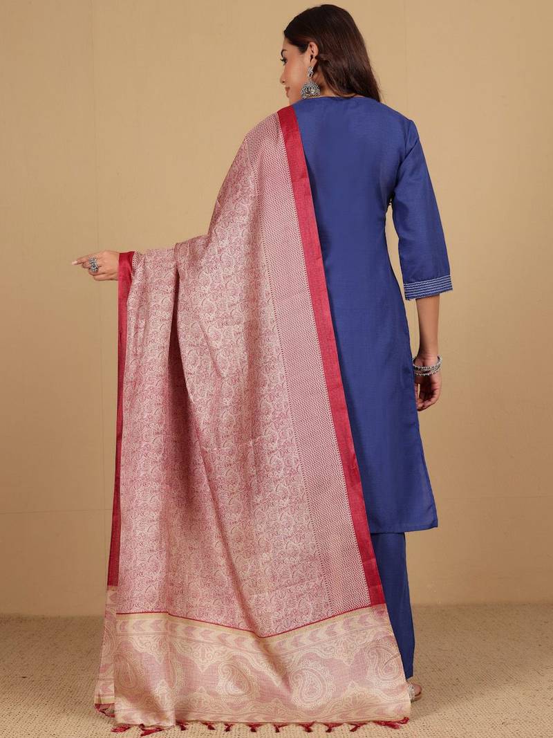 Thread Work Notch Neck Straight Kurta With Trousers And Dupatta