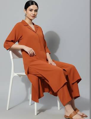 Women Regular Silk Crepe Kurta with Trousers 4