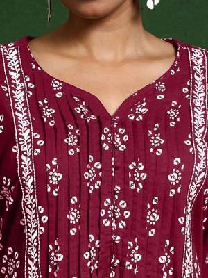 Women Floral Printed Regular Kurta with Trousers & With Dupatta 3