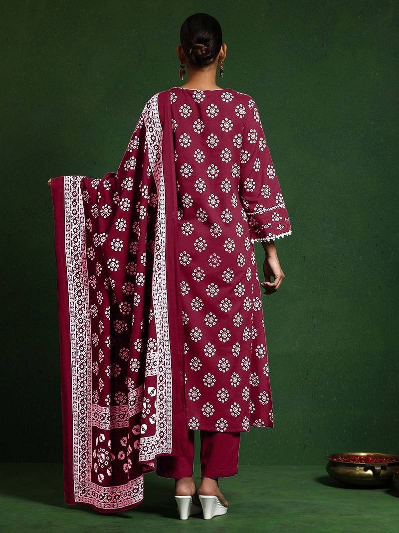 Women Floral Printed Regular Kurta with Trousers & With Dupatta