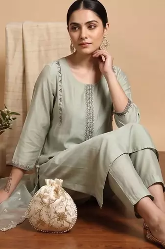Women Ethnic Motifs Embroidered Regular Thread Work Kurta with Trousers & With Dupatta