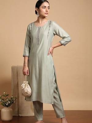 Women Ethnic Motifs Embroidered Regular Thread Work Kurta with Trousers & With Dupatta 6