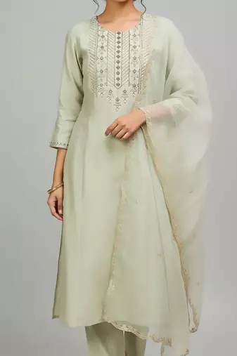 Women Ethnic Motifs Embroidered Regular Thread Work Kurta with Trousers & With Dupatta