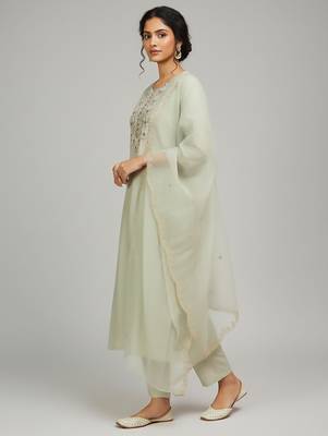 Women Ethnic Motifs Embroidered Regular Thread Work Kurta with Trousers & With Dupatta 4