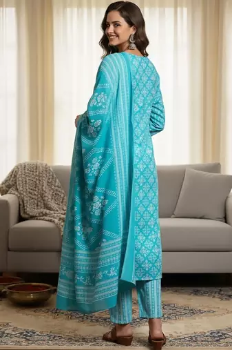 Ethnic Motifs Printed Square Neck Straight Kurta With Trousers & Dupatta