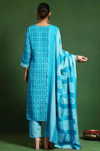 Women Floral Printed Regular Kurta with Trousers & With Dupatta