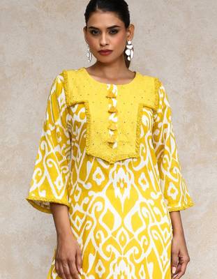 Ethnic Motifs Printed Round Neck Straight Kurta With Trousers 3