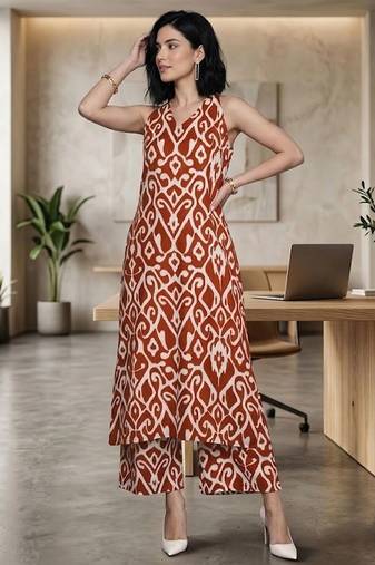 Women Ethnic Motifs Printed Regular Pure Cotton Kurta with Trousers