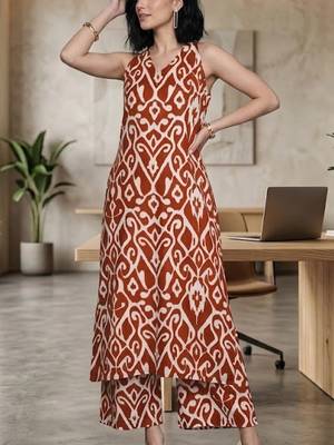 Women Ethnic Motifs Printed Regular Pure Cotton Kurta with Trousers 2
