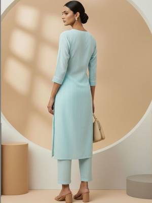 Women Regular Thread Work Kurta with Trousers 2