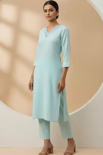 Women Regular Thread Work Kurta with Trousers