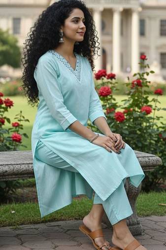Women Striped Regular Thread Work Kurta with Trousers
