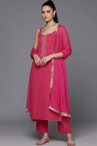Women Regular Thread Work Silk Crepe Kurta with Trousers & With Dupatta