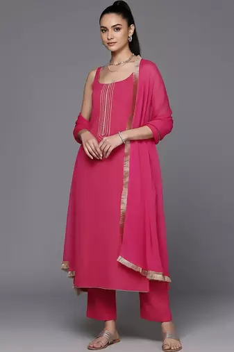 Women Regular Thread Work Silk Crepe Kurta with Trousers & With Dupatta
