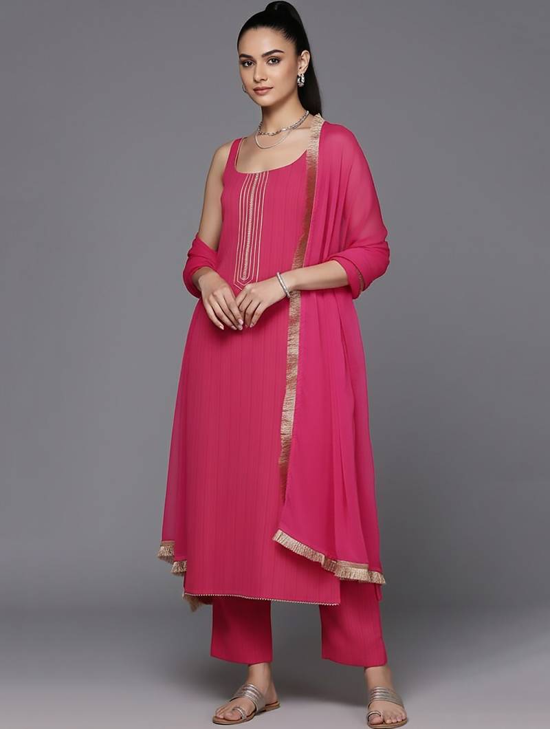 Women Regular Thread Work Silk Crepe Kurta with Trousers & With Dupatta