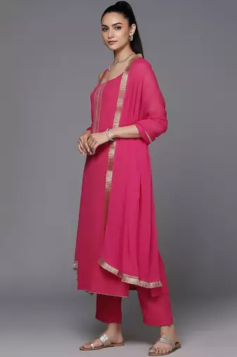 Women Regular Thread Work Silk Crepe Kurta with Trousers & With Dupatta