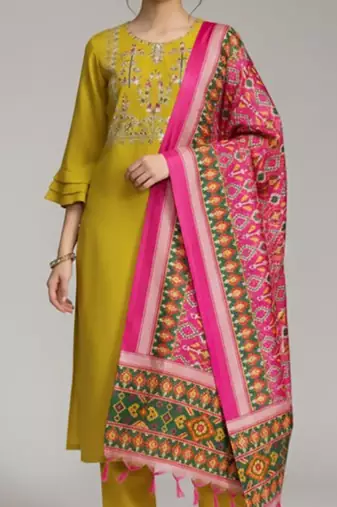 Women Ethnic Motifs Embroidered Regular Thread Work Pure Cotton Kurta with Trousers & With Dupatta
