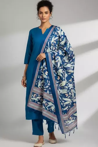 Women Ethnic Motifs Regular Kurta with Trousers & With Dupatta